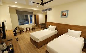 Hotel Sharda Residency